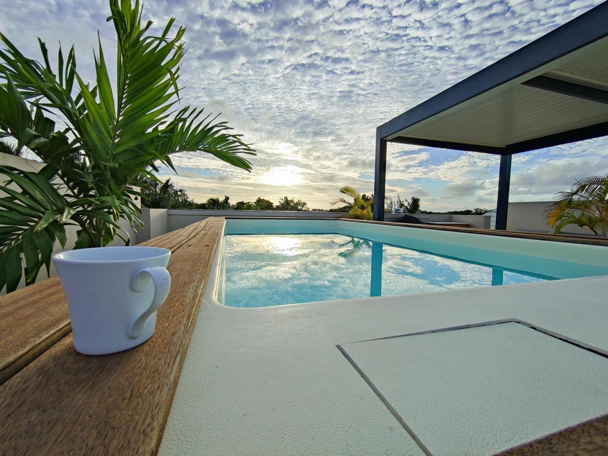 Villa Eden-2 Bedrooms With Private Rooftop Terrace & Pool, Access To Private Beachclub, Ki Residences, Pereybere - Managed By Ksn 그란데 바이예 외부 사진